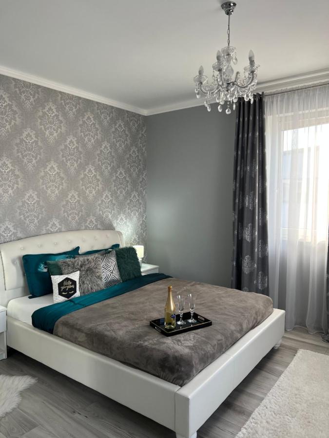 Luxurious Accommodation Floreşti Eksteriør bilde